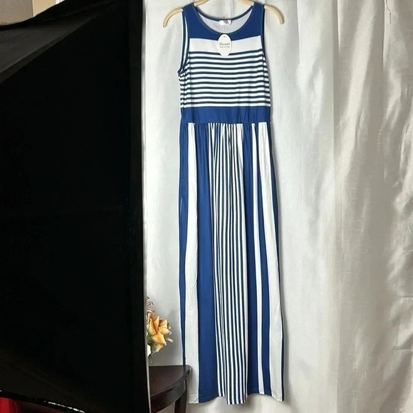 Y2K NWT HOUNT. Halter Dress, women S. Colorblock,striped,coastal,Resortwear - Picture 4 of 15